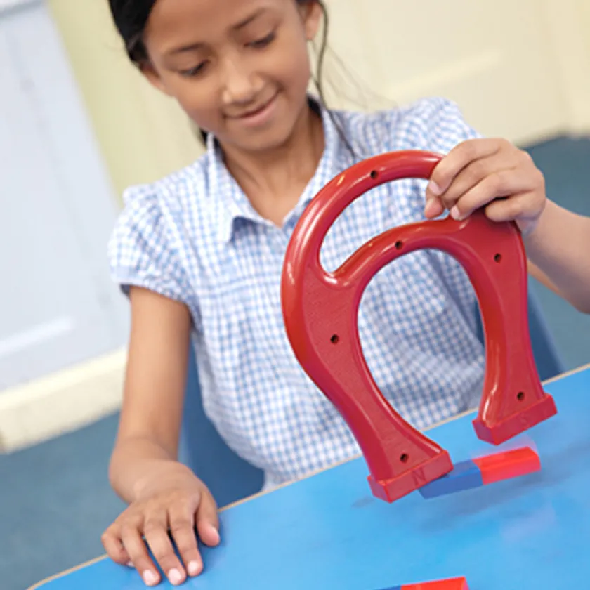 TTS Large Plastic Horseshoe Magnet