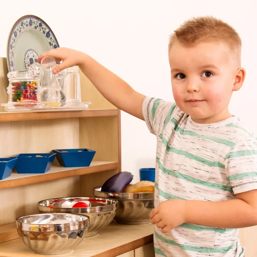 TTS Role Play Curiosity Kitchen and Accessories Set Online