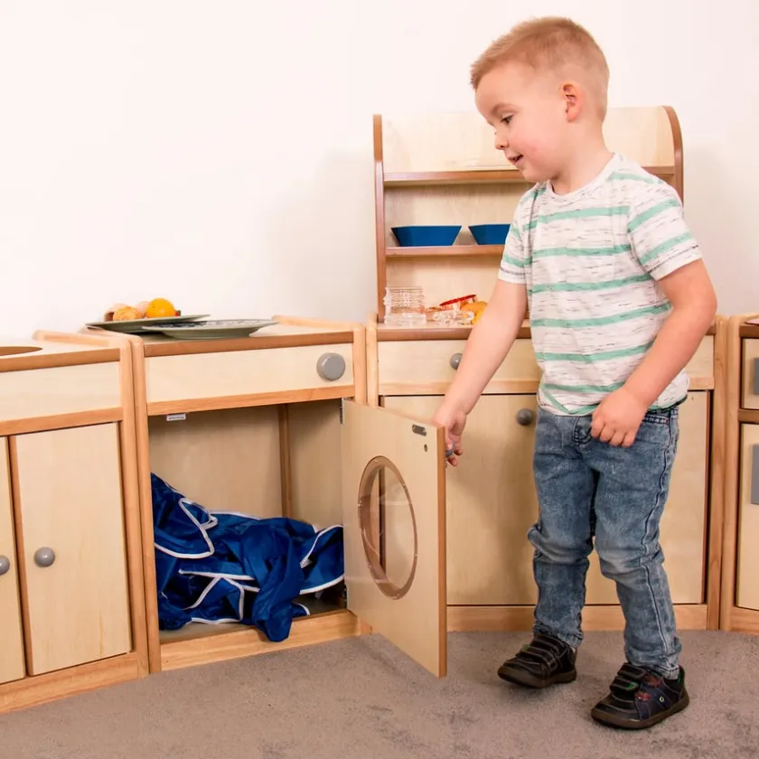 TTS Role Play Curiosity Kitchen and Accessories Set Online