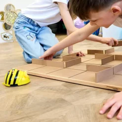 TTS Bee-Bot® and Blue-Bot® Changeable Maze Online